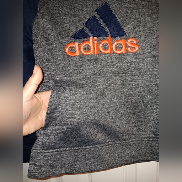 Adidas hoody - Picture 5 of 8
